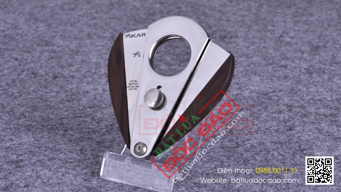 Dao cắt Cigar (xì gà) Xikar chất liệu thép không gỉ, gỗ - Mã SP: BL300ME