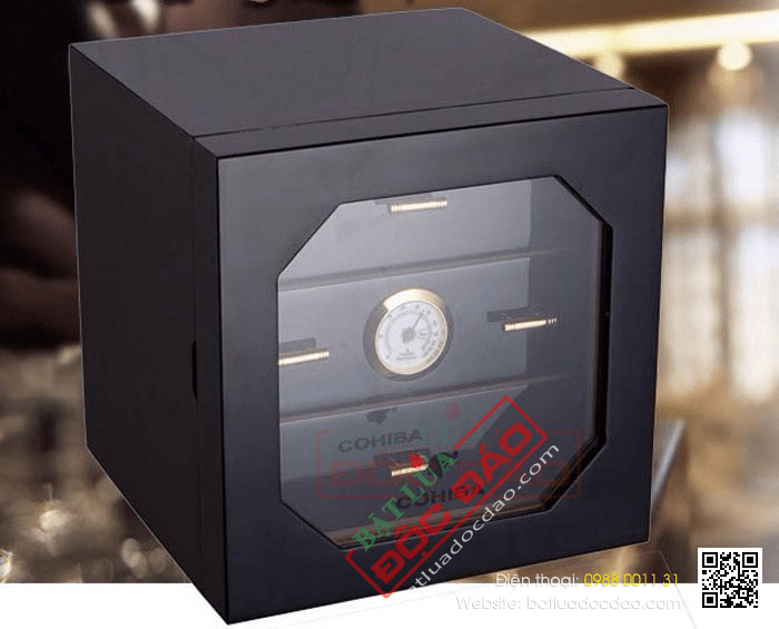 Hộp giữ ẩm Xì gà chính hãng Cohiba 3 ngăn có trang bị đồng hồ đo độ ẩm - Mã SP: BLH007