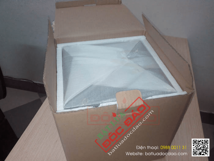 Hộp giữ ẩm Xì gà chính hãng Cohiba 3 ngăn có trang bị đồng hồ đo độ ẩm - Mã SP: BLH007