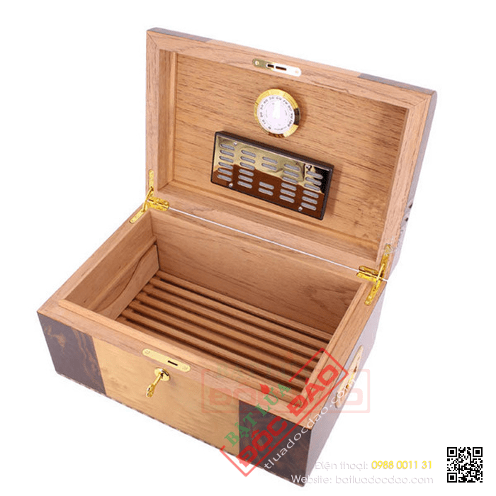 Hộp giữ ẩm Cigar (xì gà) Cohiba chất liệu gỗ tuyết tùng có đồng hồ đo độ ẩm- Mã SP: RAG912