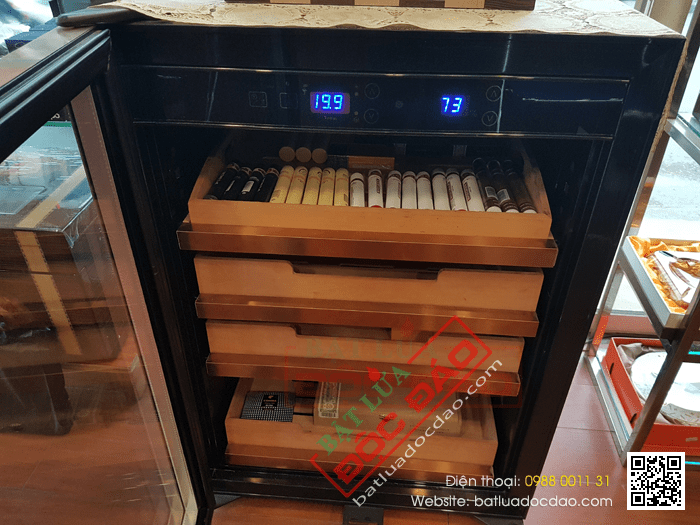 Tủ bảo quản Cigar (xì gà) cắm điện 4 tầng cao cấp - Mã SP: RA999